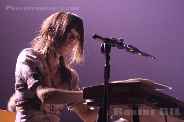 BLONDE REDHEAD - 2007-11-21 - PARIS - Zenith - Kazu Makino